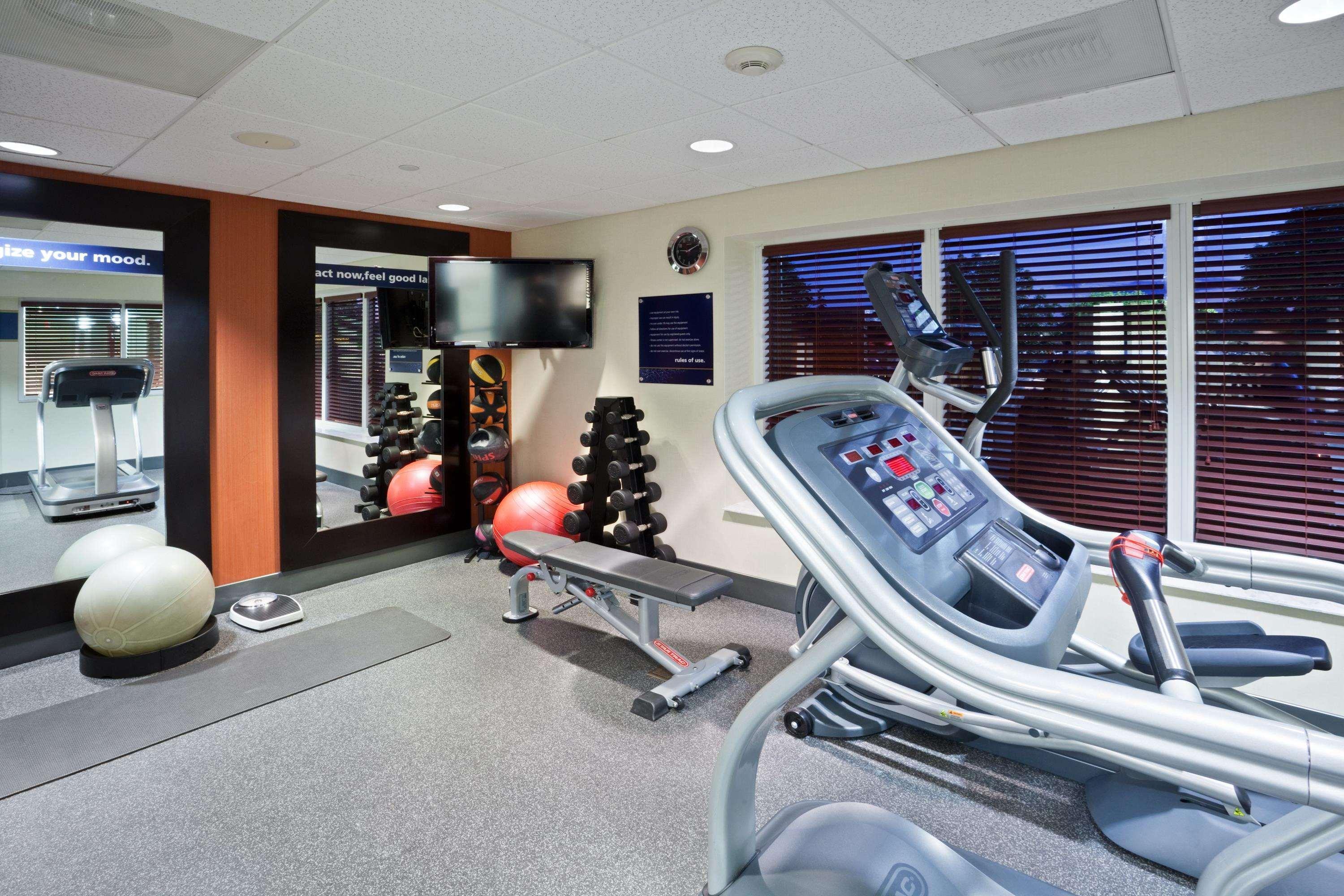 Hampton Inn Clifton Park Bagian luar foto