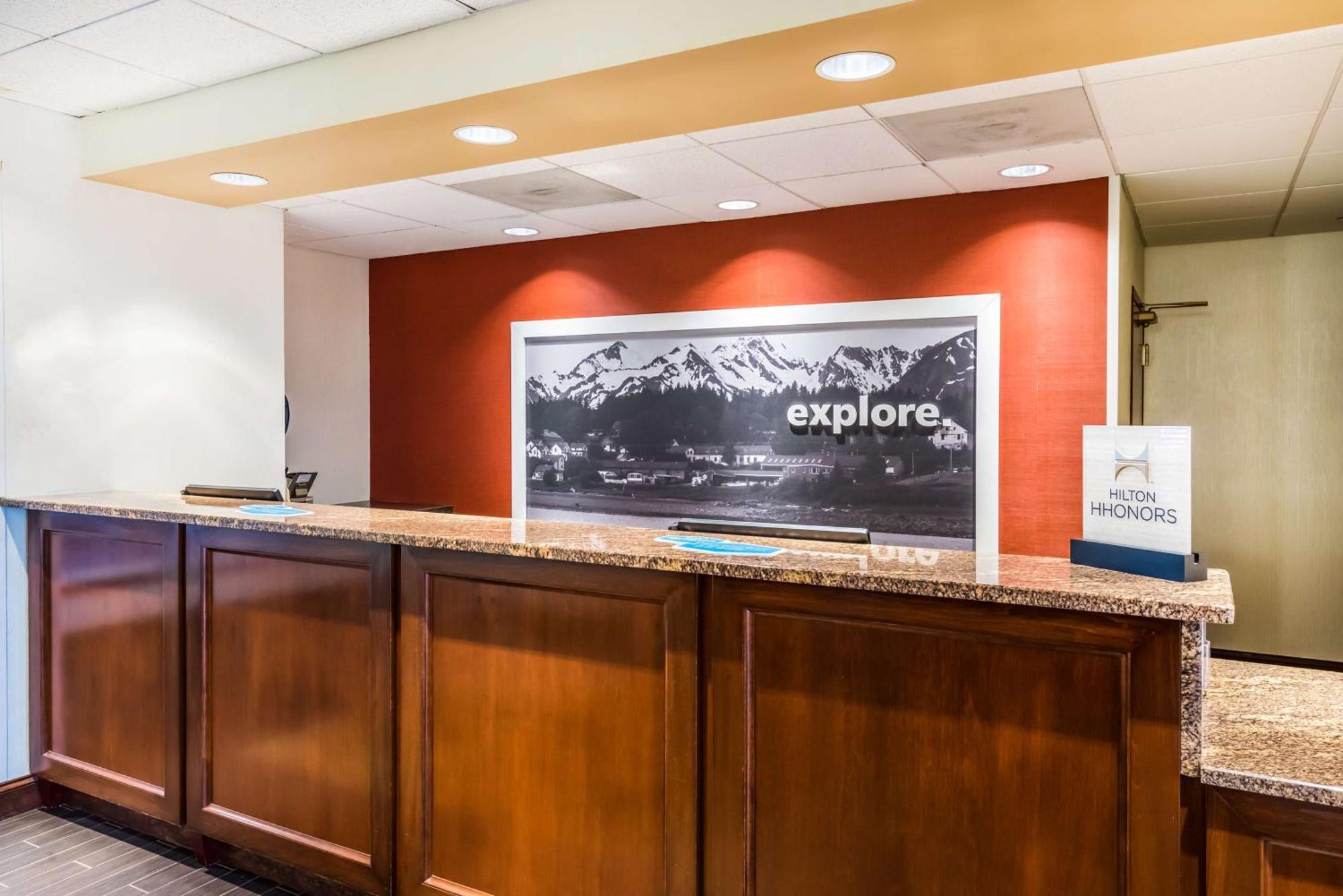 Hampton Inn Clifton Park Bagian luar foto